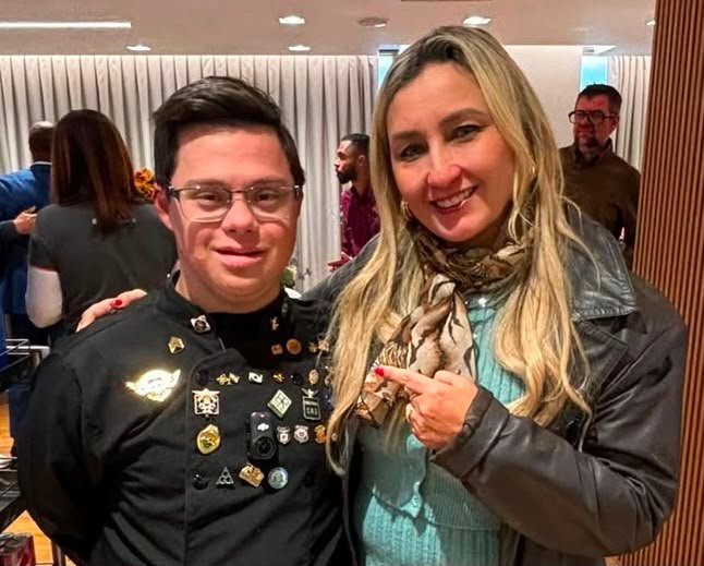 Milene Zerek com apoiadores da campanha — foto 13